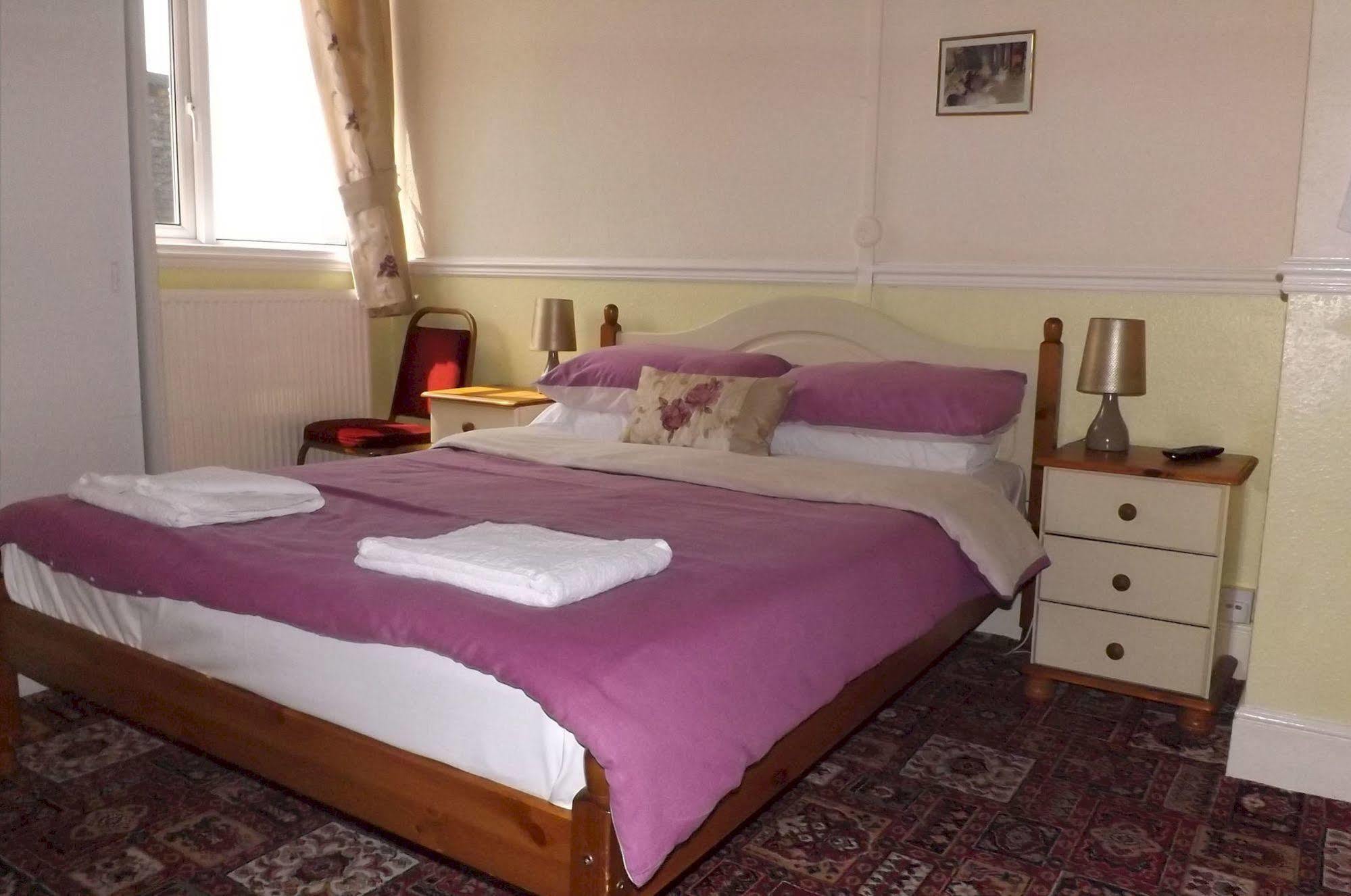 The Majestic Bed and Breakfast Great Yarmouth Eksteriør billede